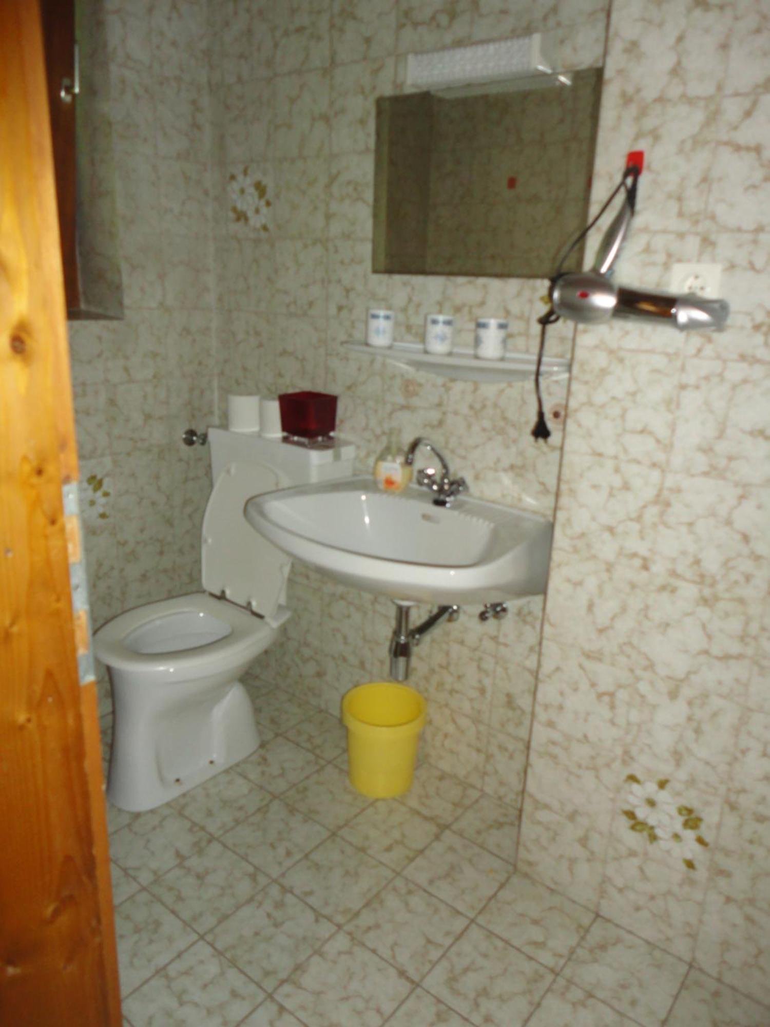 Ferienhaus Burgblick Треффен Номер фото